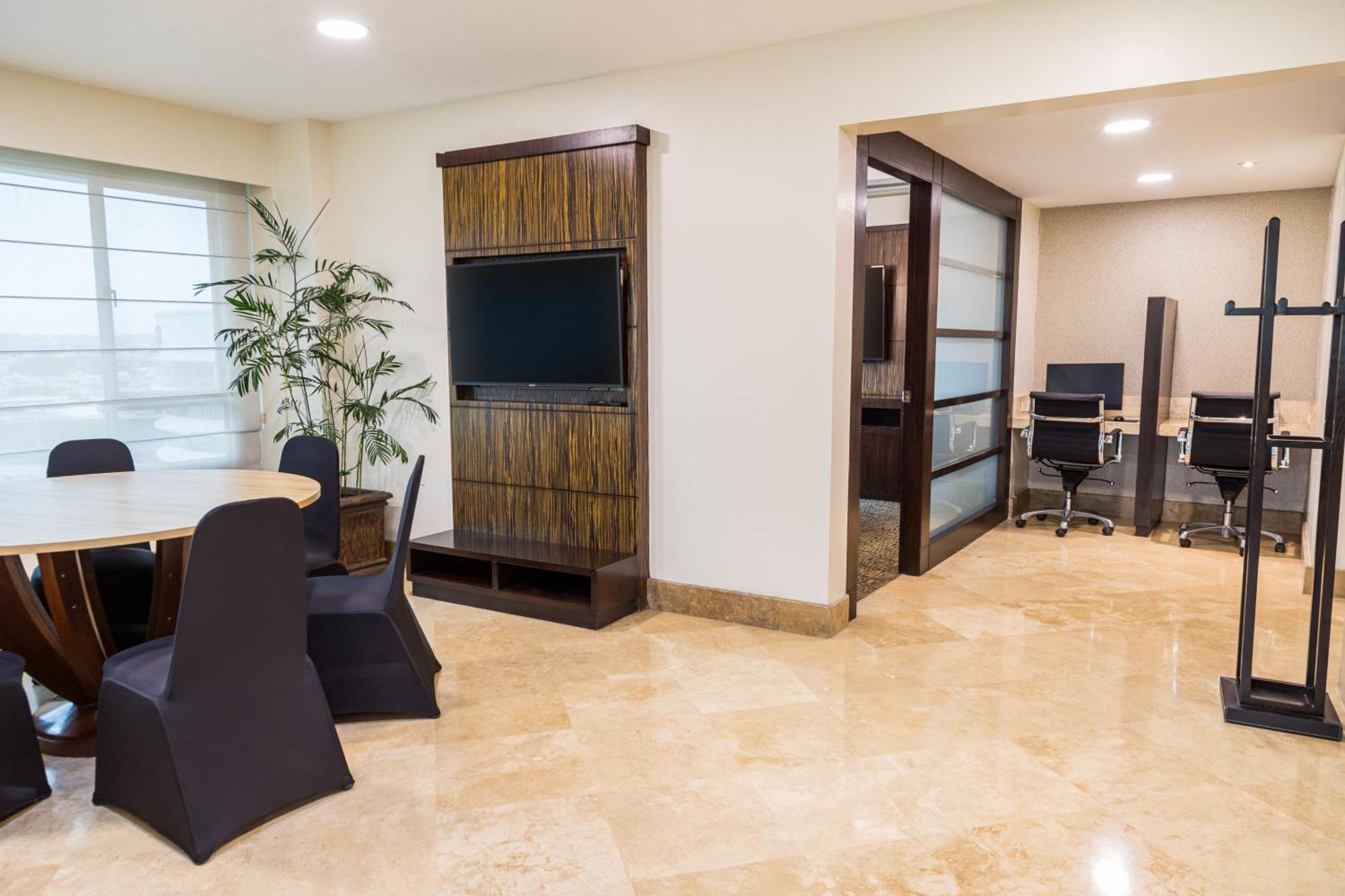 Sheraton Guayaquil Esterno foto